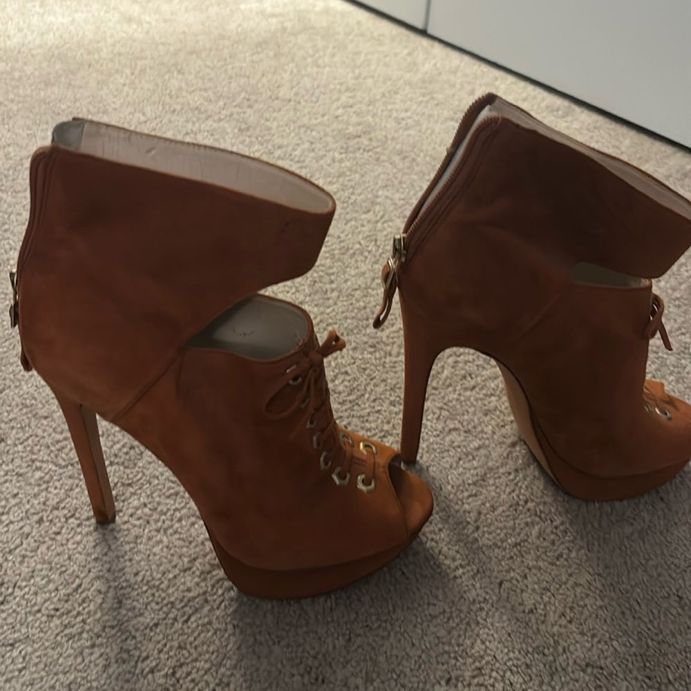 Boutique 9 burnt orange suede booties with gold  metal accents - size 7.5